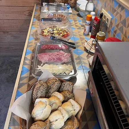 Chipibeach, Boutique